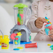 Carica l'immagine nel visualizzatore di Gallery, Play-Doh, playset Swirlin' Smoothies con frullatore Giocattolo