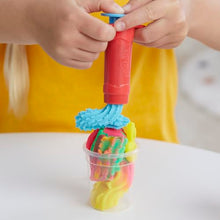 Carica l'immagine nel visualizzatore di Gallery, Play-Doh, playset Swirlin' Smoothies con frullatore Giocattolo
