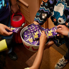 Carica l'immagine nel visualizzatore di Gallery, Pokémon TCG: 2023 Trick or Trade BOOster Bundle Pacchetti, Multicolore, 290-85257