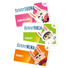 Carica l'immagine nel visualizzatore di Gallery, Asmodee Bunny Hops, Gioco da Tavolo, Party Game, 4-16 Giocatori, 14+ anni, Edizione in Italiano