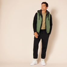 Carica l'immagine nel visualizzatore di Gallery, Amazon Essentials Felpa con Cappuccio e Cerniera Integrale in Pile Foderata in Sherpa Uomo, Nero, XL