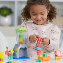 Carica l'immagine nel visualizzatore di Gallery, Play-Doh, playset Swirlin' Smoothies con frullatore Giocattolo