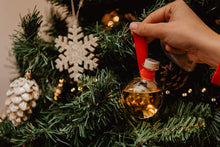 Carica l'immagine nel visualizzatore di Gallery, Mazzetti D' Altavilla Pallina Alcolica" - "Merry grappa" - 100 ml