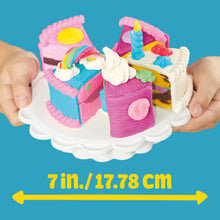 Carica l'immagine nel visualizzatore di Gallery, Hasbro Play-Doh, Playset Super Fetta di Torta, Arti e Mestieri Creativi per Bambini e Bambine dai 3 Anni in Su, Include 11 Vasetti di Pasta Modellabile e Accessori
