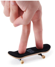 Carica l'immagine nel visualizzatore di Gallery, Tech Deck, Fingerboard da 96 mm con Design Autentici, per Bambini dai 6 Anni in su (i Modelli Possono variare)