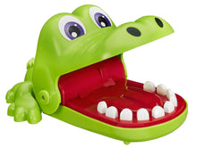 Carica l'immagine nel visualizzatore di Gallery, Hasbro - Coccodentista Gioco di Abilità [Versione Tedesca]