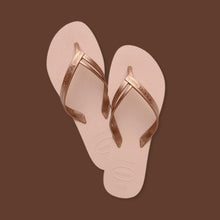 Carica l'immagine nel visualizzatore di Gallery, Havaianas - Elegance, Infradito Eleganti, Resistenti E Confortevoli Con Cinturini Alla Moda E Suola Antiscivolo, Donna
