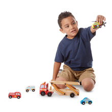 Carica l'immagine nel visualizzatore di Gallery, Melissa &amp; Doug Carro Attrezzi Giocattolo 5 Pezzi Elicottero, Ambulanza, Macchina Polizia e Camion dei Pompieri | Giochi in legno | Camion per Bambini dai 3 ai 6 anni