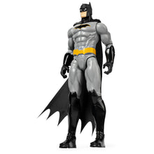Carica l'immagine nel visualizzatore di Gallery, dc comics | BATMAN | Personaggio Batman in scala 30 cm con decorazioni originali, mantello e 11 punti di articolazione - Giocattoli per bambini e bambine dai 3 anni