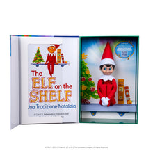 Carica l'immagine nel visualizzatore di Gallery, The elf on the shelf. Una tradizione natalizia. Ediz. illustrata. Con elfo