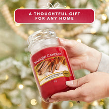 Carica l'immagine nel visualizzatore di Gallery, YANKEE CANDLE Candele In Giara, Cannelle Scintillante, Grande