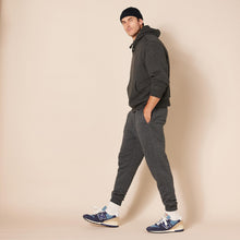 Carica l'immagine nel visualizzatore di Gallery, Amazon Essentials Pantaloni della Tuta in Pile Uomo, Carbone, XL