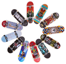 Carica l'immagine nel visualizzatore di Gallery, Tech Deck, Fingerboard da 96 mm con Design Autentici, per Bambini dai 6 Anni in su (i Modelli Possono variare)