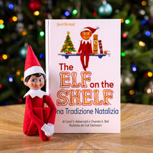 Carica l'immagine nel visualizzatore di Gallery, The elf on the shelf. Una tradizione natalizia. Ediz. illustrata. Con elfo
