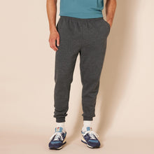 Carica l'immagine nel visualizzatore di Gallery, Amazon Essentials Pantaloni della Tuta in Pile Uomo, Carbone, XL