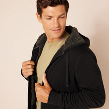 Carica l'immagine nel visualizzatore di Gallery, Amazon Essentials Felpa con Cappuccio e Cerniera Integrale in Pile Foderata in Sherpa Uomo, Nero, XL