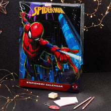 Carica l'immagine nel visualizzatore di Gallery, Marvel Calendario dell'Avvento 2024 con Materiale Scuola e Portachiavi per Bambini (Spiderman Multicolore)
