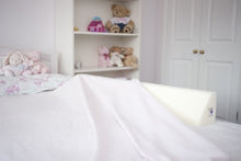 Carica l'immagine nel visualizzatore di Gallery, Purple Daisies Barriera in Schiuma Sponda Letto per Neonati &amp; Bambini –...