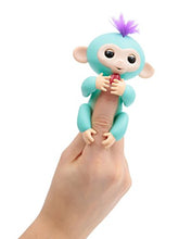Carica l'immagine nel visualizzatore di Gallery, Giochi Preziosi Wowwee Fingerlings Scimmiette Bebè, Scimmia Interattiva,... - Ilgrandebazar