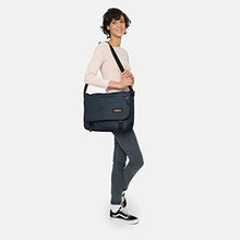 Carica l'immagine nel visualizzatore di Gallery, Eastpak Delegate + Borsa Messenger, 39 cm, 20 38 Blu (Triple Denim)
