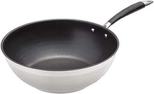 Carica l'immagine nel visualizzatore di Gallery, AmazonBasics - Padella da wok in acciaio INOX, 28 cm - Ilgrandebazar