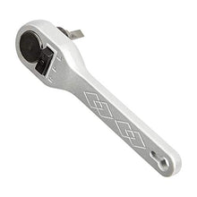 Carica l'immagine nel visualizzatore di Gallery, AmazonBasics - Set da 28 pezzi con chiavi a cricchetto e punte - Ilgrandebazar