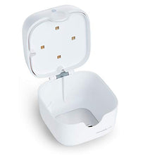 Carica l'immagine nel visualizzatore di Gallery, Munchkin - Mini sterilizzatore portatile UV per ciucci e tettarelle, uccide...