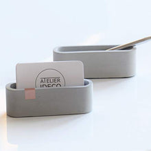 Carica l'immagine nel visualizzatore di Gallery, Atelier Ideco - Display Aziendale Concreto Scheda Grigia E Rosegold Per... - Ilgrandebazar