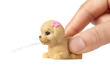 Carica l'immagine nel visualizzatore di Gallery, Barbie Set di Arredamenti da Esterno con Ciambella Donut Galleggiante,... - Ilgrandebazar