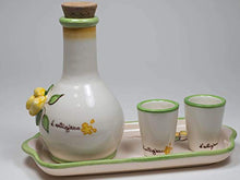 Carica l'immagine nel visualizzatore di Gallery, Set 'Limoncello': vassoio piccolo dipinto a mano+bottiglia con scritta... - Ilgrandebazar