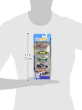 Carica l'immagine nel visualizzatore di Gallery, Hot Wheels automobiline, 1806, Pacco da 5, (I modelli possono variare)