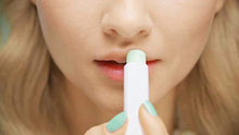 Carica l'immagine nel visualizzatore di Gallery, Caring Scrub Super Soft Lips con Aloe Vera, 1 pezzo - Ilgrandebazar