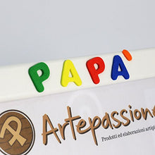 Carica l'immagine nel visualizzatore di Gallery, Cornici per foto in legno con la scritta Papà TVB e decorata cuoricini,... - Ilgrandebazar