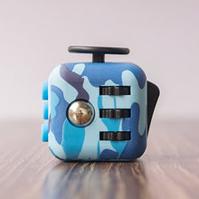 Carica l'immagine nel visualizzatore di Gallery, Cubo anti-stress, con 6 diverse funzioni (Fidget Cube), V2, di alta qualità,... - Ilgrandebazar