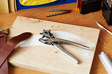 Carica l'immagine nel visualizzatore di Gallery, Amazon Basics - Set pinza fustellatrice, per il cuoio, rotante, per fori di diverse dimensioni