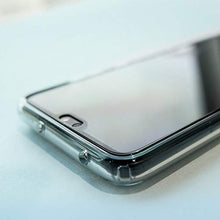 Carica l'immagine nel visualizzatore di Gallery, Spigen, Vetro Temperato Compatibile con Huawei P20 PRO, [Copertura... - Ilgrandebazar