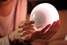 Carica l'immagine nel visualizzatore di Gallery, Philips Lighting Go, White and Color Ambiance, Lampada Portatile, Bianco,... - Ilgrandebazar