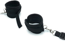 Carica l'immagine nel visualizzatore di Gallery, BONDAGERIE® Kit letto con Manette, Morbide e Imbottite, regolabili e Nero - Ilgrandebazar