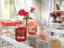 Carica l'immagine nel visualizzatore di Gallery, Yankee Candle, Candela grande vaso, Rosa vaso - Ilgrandebazar