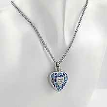 Carica l'immagine nel visualizzatore di Gallery, Collana con urna per ceneri e incisione in inglese “No Longer by My Side... - Ilgrandebazar