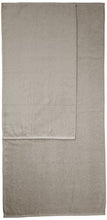Carica l'immagine nel visualizzatore di Gallery, AmazonBasics - Set di asciugamani ad 2 teli bagno + 4 asciugamani, Platino - Ilgrandebazar