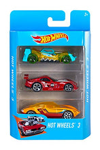 Carica l'immagine nel visualizzatore di Gallery, Hot Wheels 3 macchinine assortite black