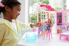 Carica l'immagine nel visualizzatore di Gallery, Barbie Loft con Bambola, Casa a 1 Piano, Portatile Piscina e Accessori,... - Ilgrandebazar