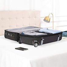 Carica l'immagine nel visualizzatore di Gallery, AmazonBasics - Borsone da viaggio con ruote, Nero