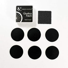 Carica l'immagine nel visualizzatore di Gallery, VeloChampion - Kit di toppe autoadesive leggere per riparazione pneumatici...