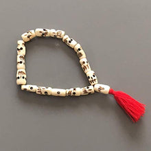 Carica l'immagine nel visualizzatore di Gallery, The Bo Tree Fair Trade Intagliato Skull Yak Bone Mantra Japa Mala... - Ilgrandebazar
