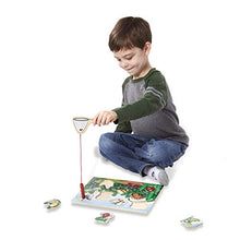 Carica l'immagine nel visualizzatore di Gallery, Melissa &amp; Doug 13779 - Gioco in Legno Magnetizzato - Cattura-Insetti - Ilgrandebazar