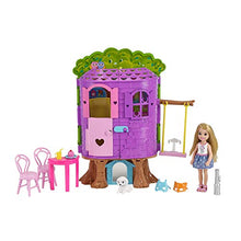 Carica l'immagine nel visualizzatore di Gallery, Barbie-la Casa sull'Albero di Chelsea-con Bambola Inclusa-Due Piani e... - Ilgrandebazar