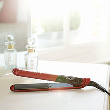 Carica l'immagine nel visualizzatore di Gallery, Remington S9600 Piastra Silk, Stretta, Rivestimento Ceramica - Ilgrandebazar