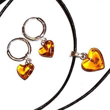 Carica l'immagine nel visualizzatore di Gallery, Orecchini a cerchio in argento sterling 925 con collana girocollo di cuori...